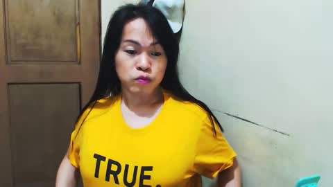 lovelykimts32 online show from 09/23/25, 09:23