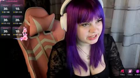 Snapshot of lovelykristii chatting on 04/05/26, 09:45 hristie online show from 04/05/26, 09:45