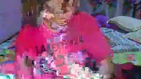 LocwlyLSYlYNXXX online show from 12/21/24, 11:22