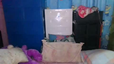 LocwlyLSYlYNXXX online show from 02/12/25, 09:10