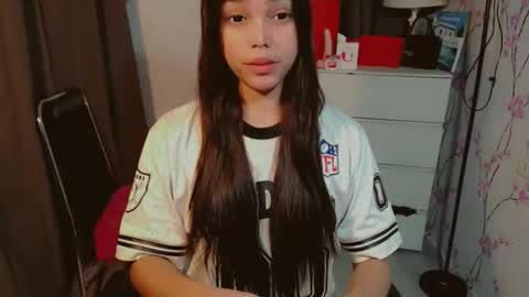 Snapshot of lovelylaiza chatting on 02/04/26, 10:15 Cutie Laiza online show from 02/04/26, 10:15