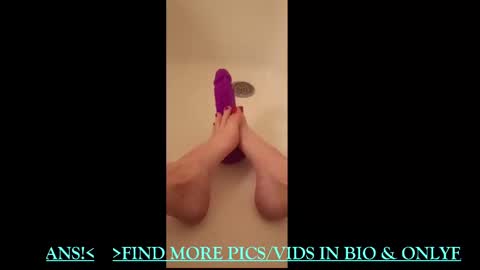 Snapshot of lovelylittlegoddess18 chatting on 09/16/25, 05:14 Lovely online show from 09/16/25, 05:14