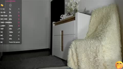 Ava online show from 12/12/24, 02:55