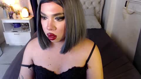 Snapshot of lovelymarie69 chatting on 12/03/24, 09:45 Rebeca online show from 12/03/24, 09:45