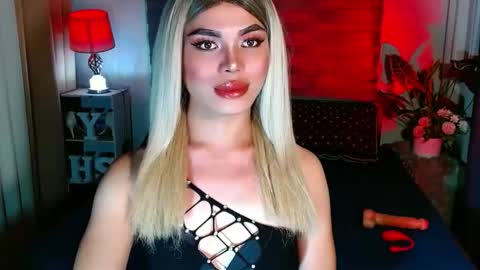 lovelymiss_shyna11 online show from 10/30/25, 08:05