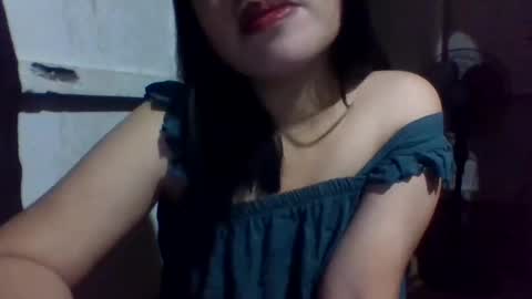 Snapshot of lovelymocha27 chatting on 03/05/25, 12:33 lovelymocha27s online show from 03/05/25, 12:33