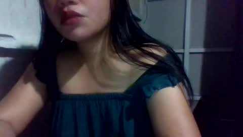 Snapshot of lovelymocha27 chatting on 10/18/25, 04:30 lovelymocha27s online show from 10/18/25, 04:30