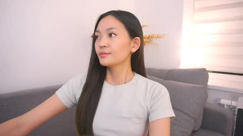 kim online show from 03/12/25, 06:11