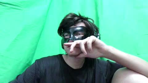 Snapshot of lovelyowner chatting on 01/01/25, 02:41 .com online show from 01/01/25, 02:41