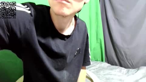 Snapshot of lovelyowner chatting on 11/29/25, 11:52 .com online show from 11/29/25, 11:52