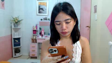 lovelypetitebigcock online show from 02/12/26, 02:12