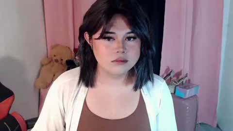 lovely online show from 04/30/26, 08:48