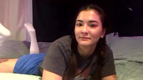 Snapshot of lovelyqueenaria chatting on 01/03/25, 12:00 Queen Aria  online show from 01/03/25, 12:00