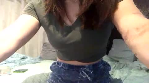 Snapshot of lovelyqueenaria chatting on 01/11/25, 10:40 Queen Aria  online show from 01/11/25, 10:40