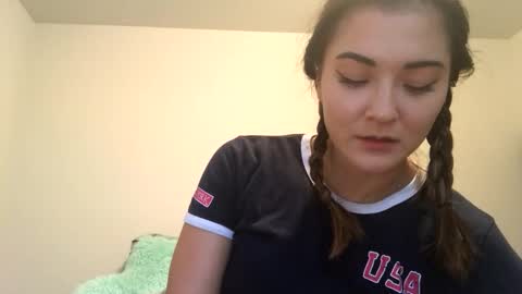 Snapshot of lovelyqueenaria chatting on 10/28/25, 07:38 Queen Aria  online show from 10/28/25, 07:38