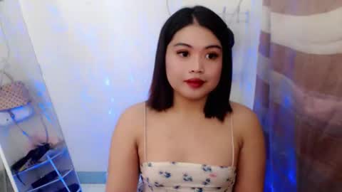 Snapshot of lovelyrhean chatting on 04/28/26, 11:15 Rhean online show from 04/28/26, 11:15