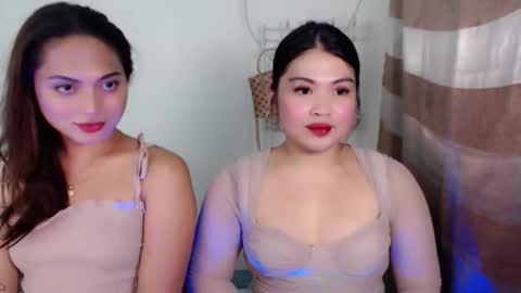 Snapshot of lovelyrhean chatting on 04/29/26, 12:20 Rhean online show from 04/29/26, 12:20