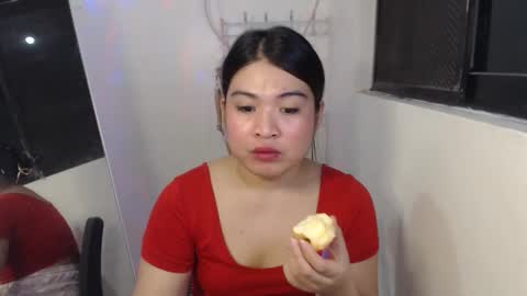 Snapshot of lovelyrhean chatting on 05/12/26, 07:27 Rhean online show from 05/12/26, 07:27