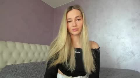 Snapshot of lovelyrose135 chatting on 02/13/26, 10:11 Lovely Rose online show from 02/13/26, 10:11