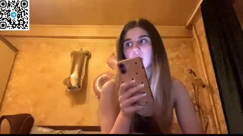 Snapshot of lovelysilk_63 chatting on 05/23/26, 07:07 ELA online show from 05/23/26, 07:07
