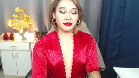 STWEET LINA online show from 01/27/25, 02:13