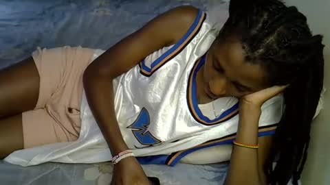 lovelytin online show from 11/10/25, 08:57