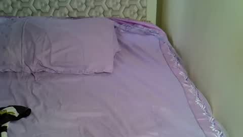 lovelytin online show from 11/30/25, 01:04