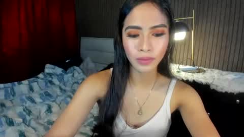 Snapshot of lovemarie19x chatting on 02/05/25, 03:13 pauleen online show from 02/05/25, 03:13