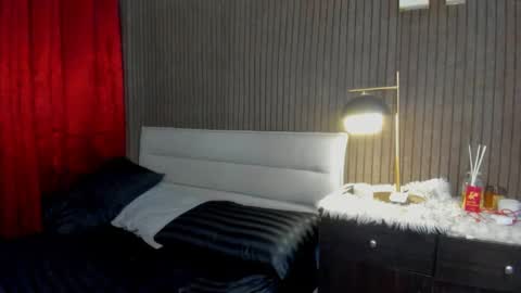 Snapshot of lovemarie19x chatting on 02/08/25, 04:03 pauleen online show from 02/08/25, 04:03