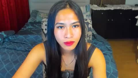 Snapshot of lovemarie19x chatting on 09/26/25, 10:30 pauleen online show from 09/26/25, 10:30