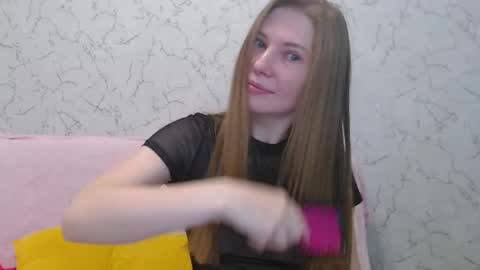 Mary Love online show from 02/17/25, 03:53