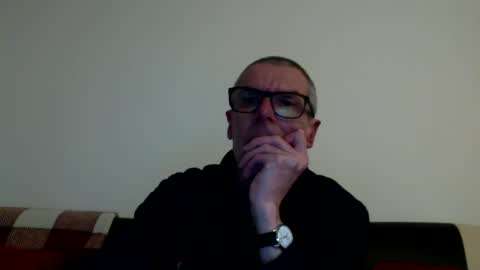 Snapshot of lovepvclate40s chatting on 01/19/25, 04:57 lovepvcearly50s online show from 01/19/25, 04:57