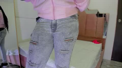 L O V E  online show from 02/09/25, 11:47