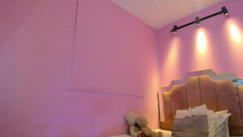 L O V E  online show from 02/27/26, 11:43