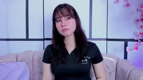 Snapshot of lovequinn_mjs chatting on 12/15/25, 03:55 Love online show from 12/15/25, 03:55