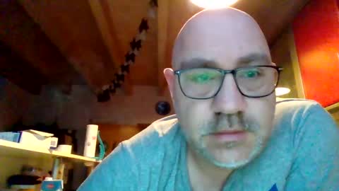 lover010983 online show from 03/11/25, 05:49