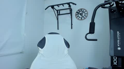 Snapshot of lover_fitnessboy chatting on 01/11/25, 06:23 kevin online show from 01/11/25, 06:23