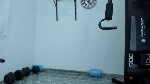 Snapshot of lover_fitnessboy chatting on 02/14/25, 02:07 kevin online show from 02/14/25, 02:07