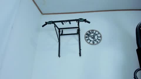 Snapshot of lover_fitnessboy chatting on 03/11/25, 02:43 kevin online show from 03/11/25, 02:43