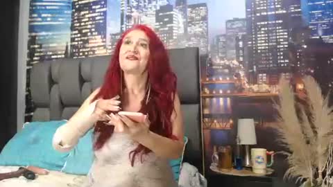 Snapshot of lover_mature2 chatting on 05/17/26, 01:40 Mature lover2 online show from 05/17/26, 01:40