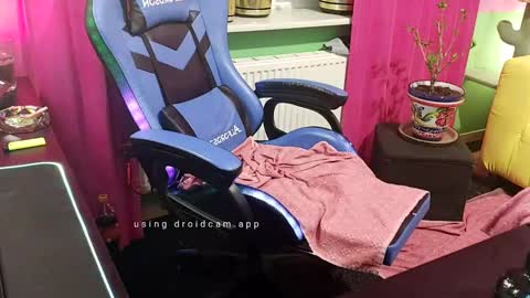 Snapshot of loverboy89hh chatting on 01/22/25, 05:48 LoverBoy89HH online show from 01/22/25, 05:48