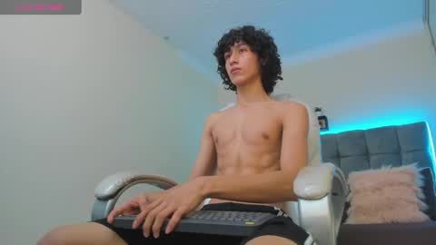 loverboy8_ online show from 02/09/25, 06:54