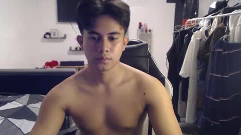 loverboyph04 online show from 09/28/25, 09:03