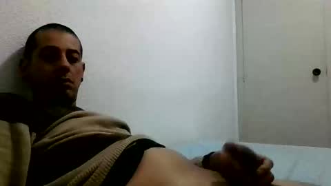 Snapshot of lovered6633 chatting on 04/13/26, 11:32 lovered6633 online show from 04/13/26, 11:32