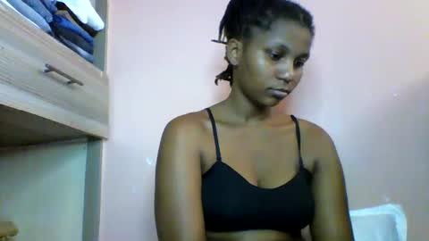 Snapshot of lovergal257 chatting on 03/19/26, 07:01 lovergal257 online show from 03/19/26, 07:01