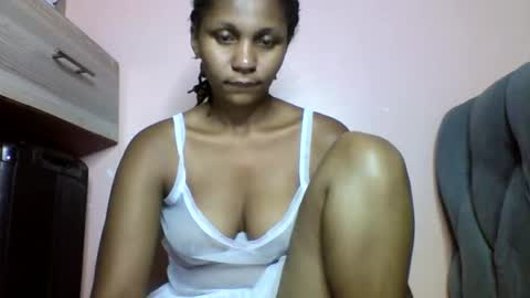 Snapshot of lovergal257 chatting on 04/24/26, 08:33 lovergal257 online show from 04/24/26, 08:33