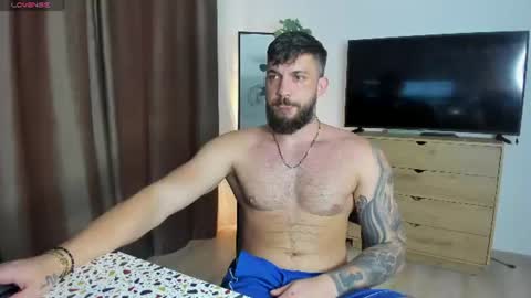 Snapshot of lovermike_ chatting on 06/26/26, 05:06 Mike online show from 06/26/26, 05:06