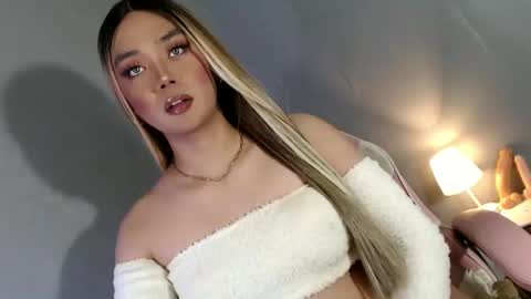 lovers moon22 online show from 01/06/25, 09:43