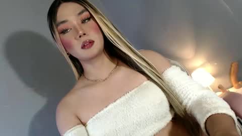 lovers moon22 online show from 01/19/25, 09:45