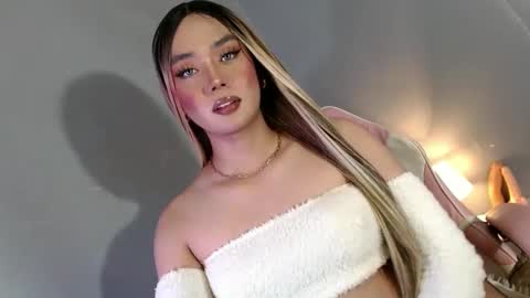 lovers moon22 online show from 02/13/25, 03:50